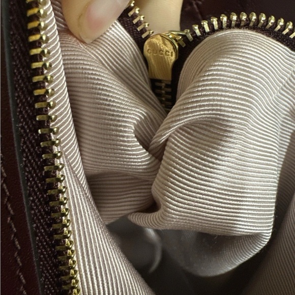 Gucci GG Marmont Burgundy Suede Shoulder Bag Authentic Italy 550126 - Picture 12 of 16